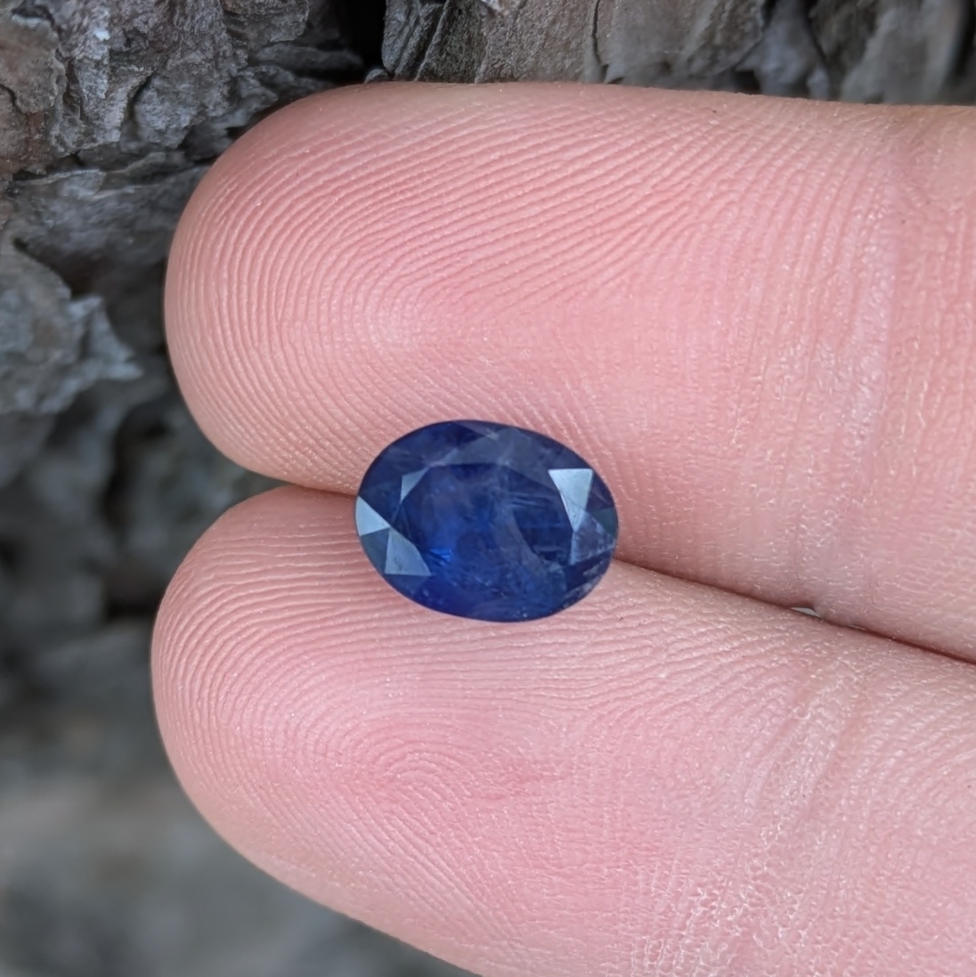 Royal Blue Natural Sapphire Thailand 2.68 Carats Litnon.com
