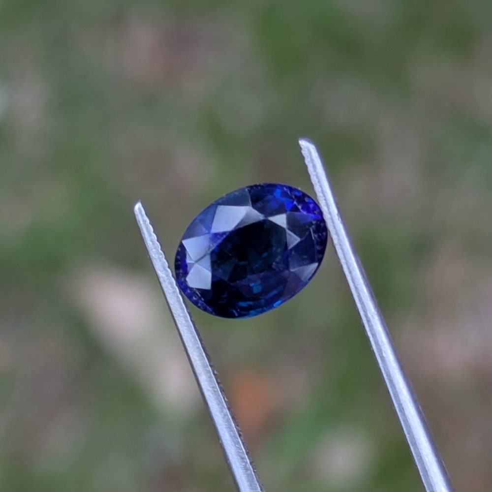 Deep Royal Blue Ceylon Sapphire 1.74 carats  Litnon.com