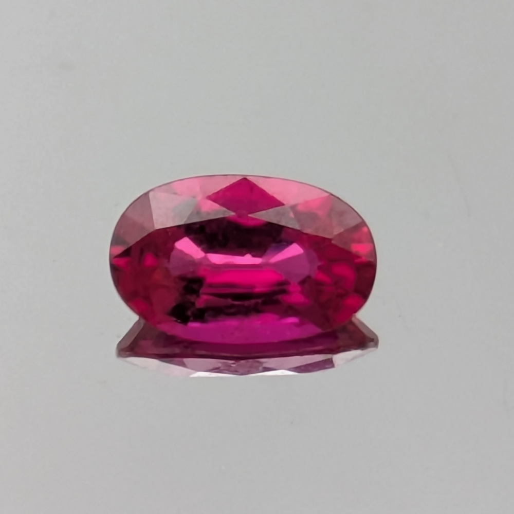 Very Pretty Reconstituted Ruby Oval 0.37 Carats Litnon.com