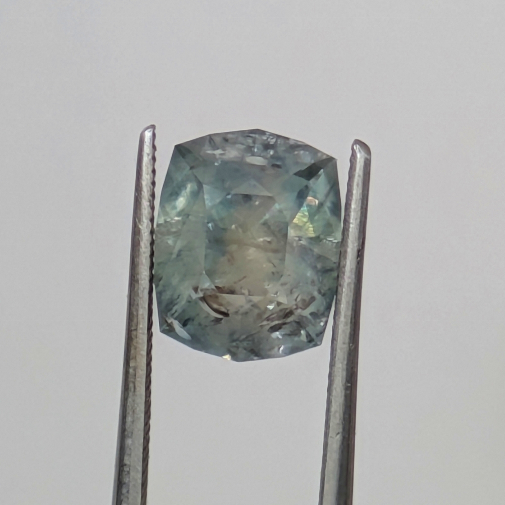 Large Natural Light Blue to Grey Montana Sapphire 3.17 Carats Litnon.com