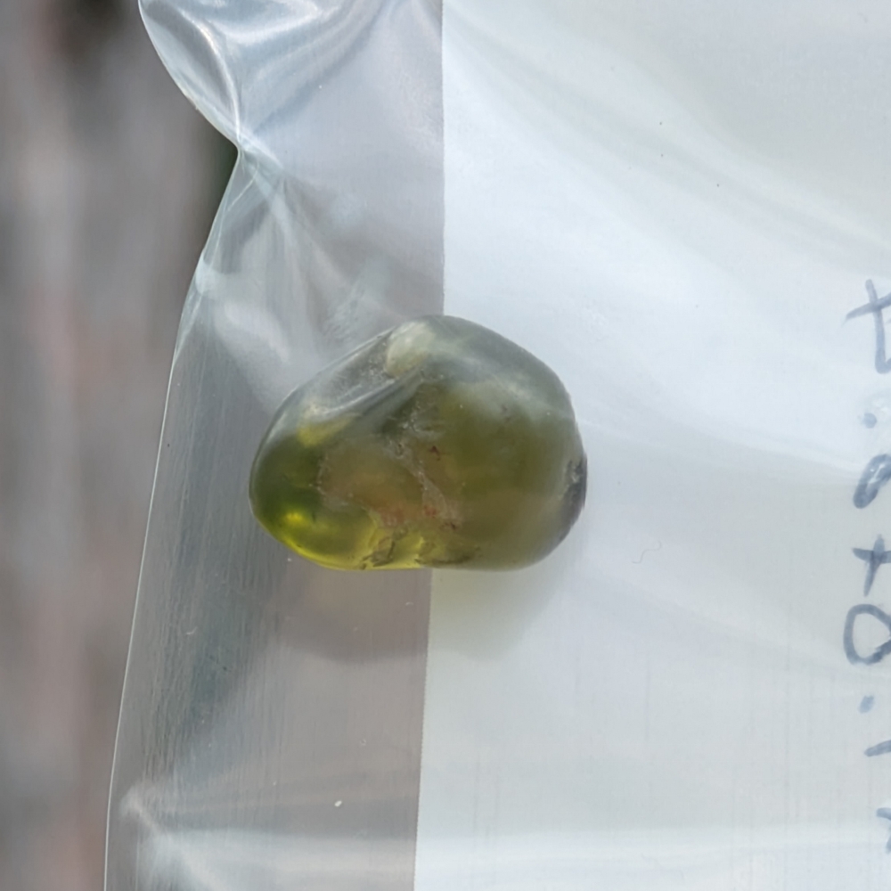 Clean Peridot Facet Rough Arizona 10.74 ct  Litnon.com