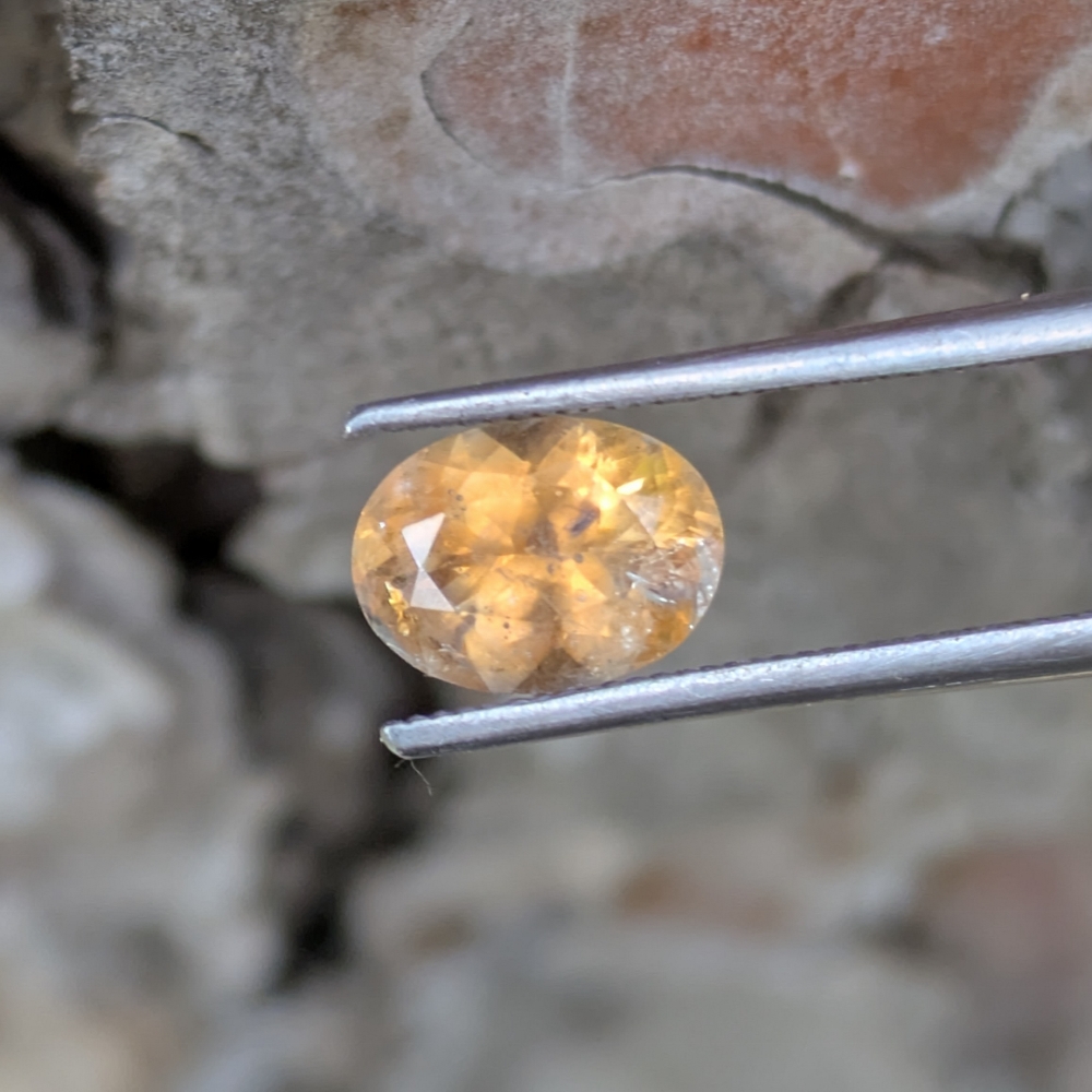 Well Cut Orange Yolk  Montana Sapphire – 1.18 Carats Litnon.com