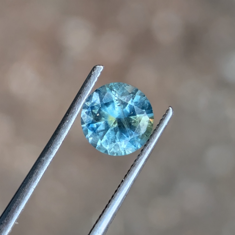 Super Moody Natural Blue Green yellow Montana Sapphire 1.02 Carats Litnon.com