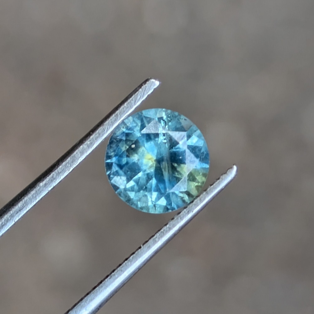 Super Moody Natural Blue Green yellow Montana Sapphire 1.02 Carats Litnon.com