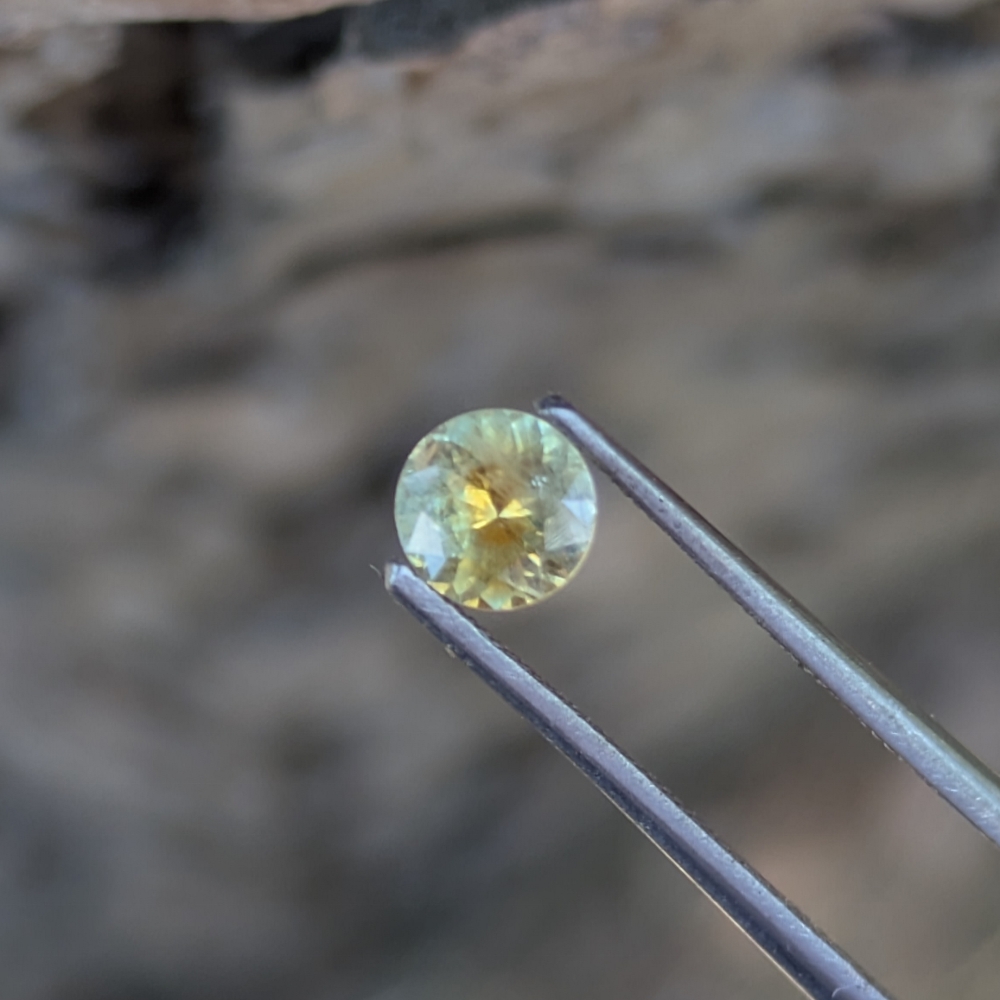 Moody Unheated Montana Sapphire 0.40 Carats Litnon.com