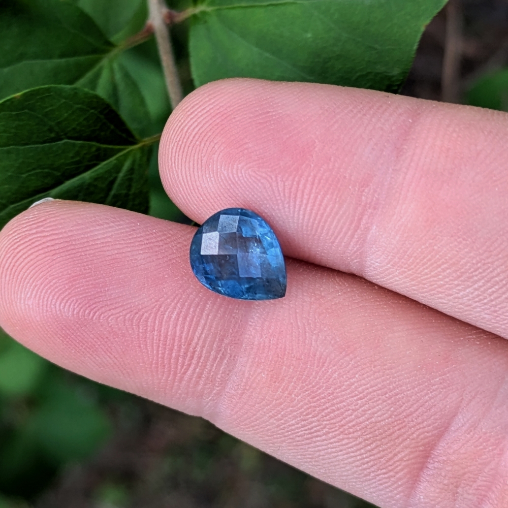 Natural Cornflower Blue Montana Sapphire 3.58 Carats Litnon.com
