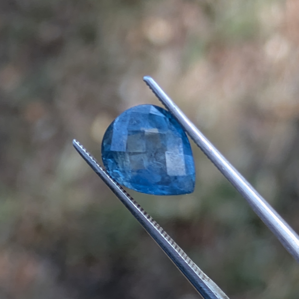 Natural Cornflower Blue Montana Sapphire 3.58 Carats Litnon.com