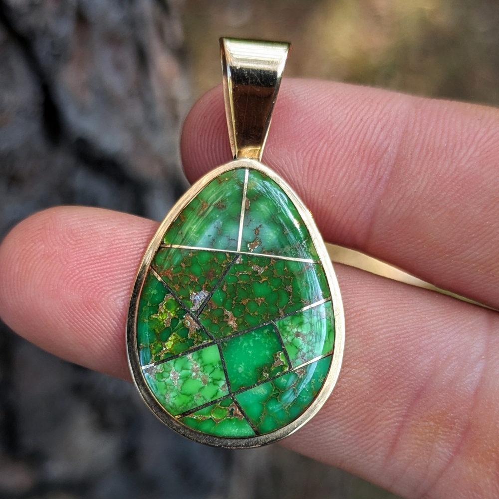 Natural Green Carico Lake Nevada Turquoise Pendant 14 Karat Gold Litnon.com