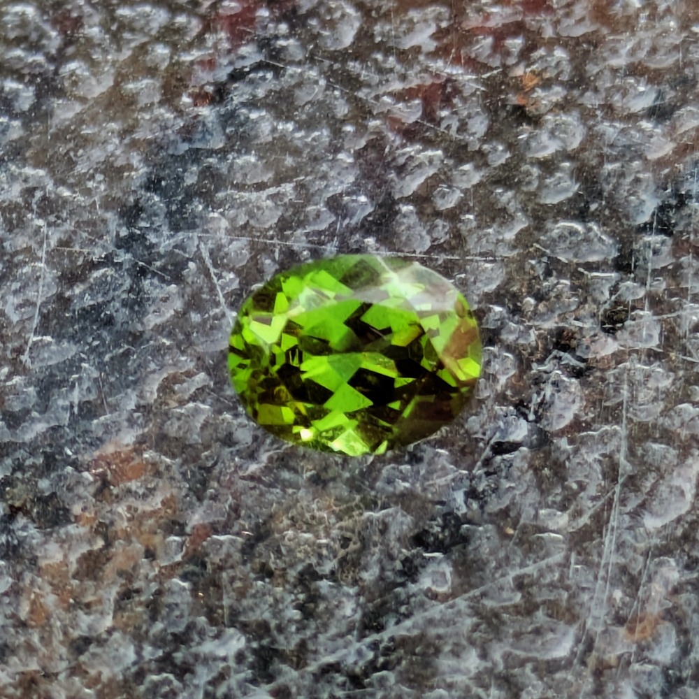 Perfect Green Lab Grown Yttrium Aluminum Garnet YAG 1.73 ct Litnon.com