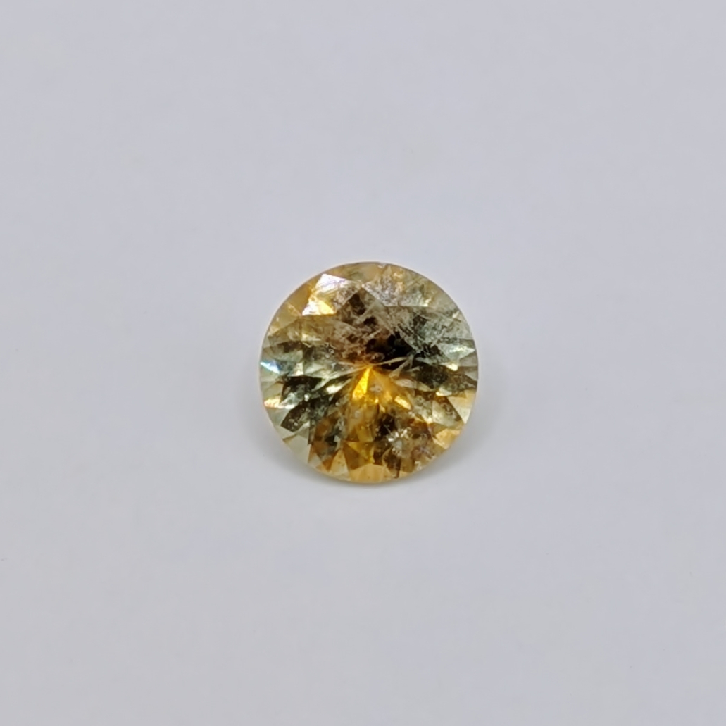 Well Cut Moody Yellow Green Montana Sapphire 0.91 Carats Litnon.com