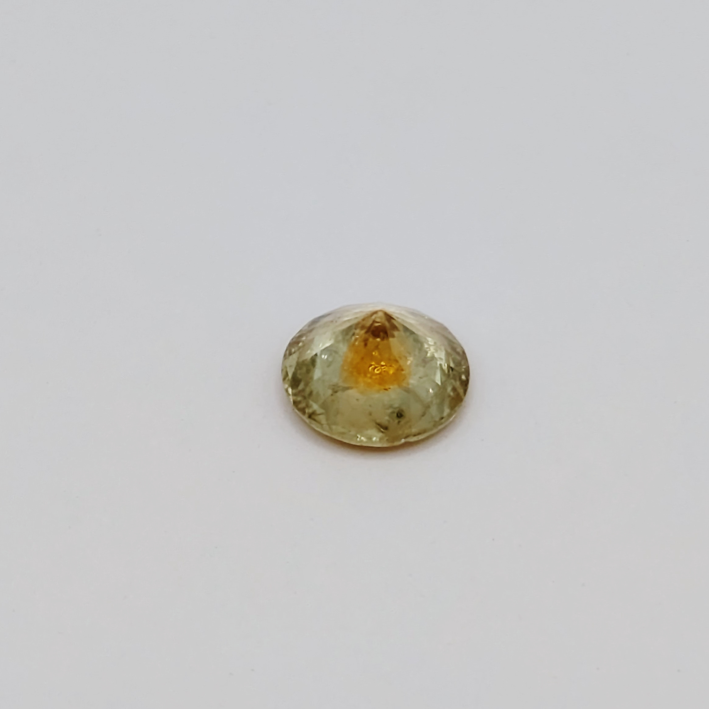Well Cut Moody Yellow Green Montana Sapphire 0.91 Carats Litnon.com