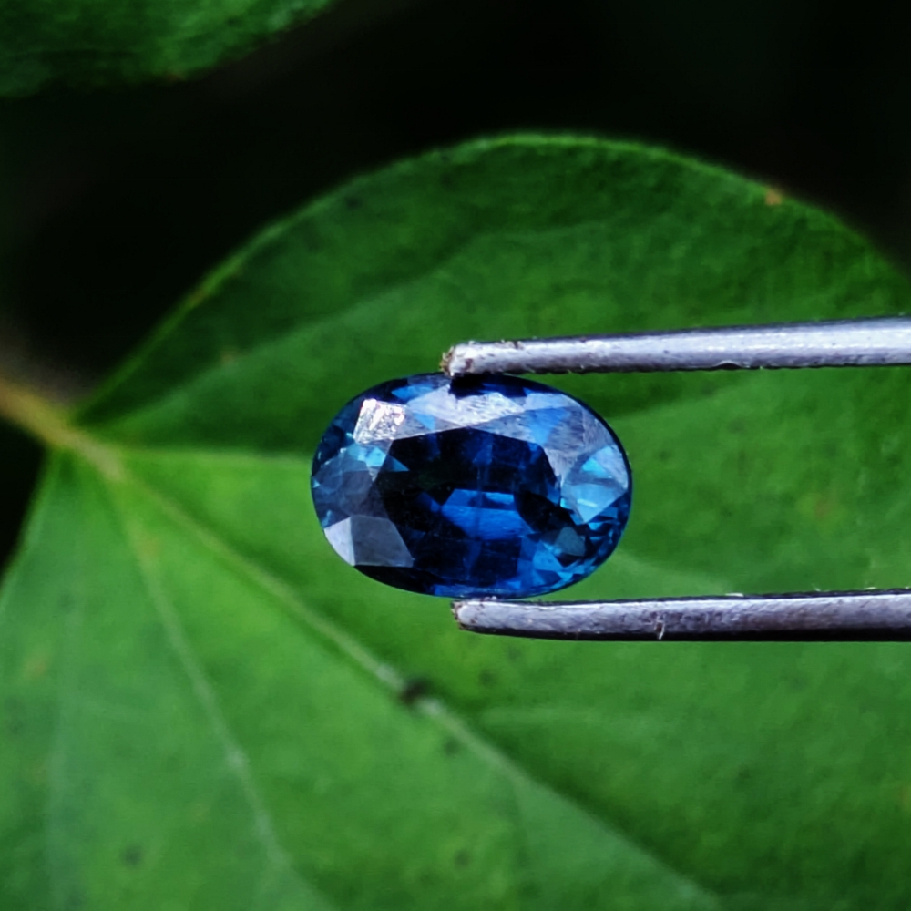 Deep Color Royal Blue Natural Sapphire Thailand 1.51 Carats Litnon.com