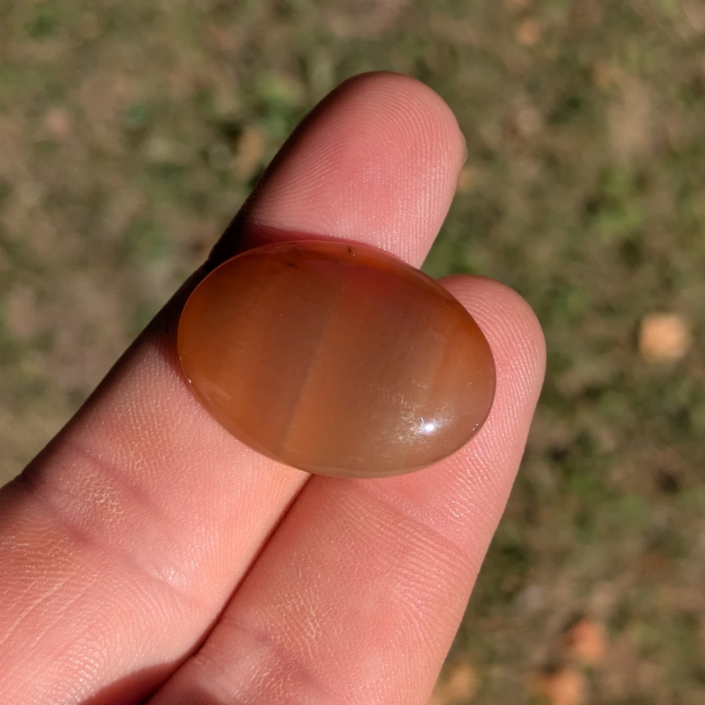Quality Amber-Orange Banded Brazilian Agate - 27.36 Ct Litnon.com