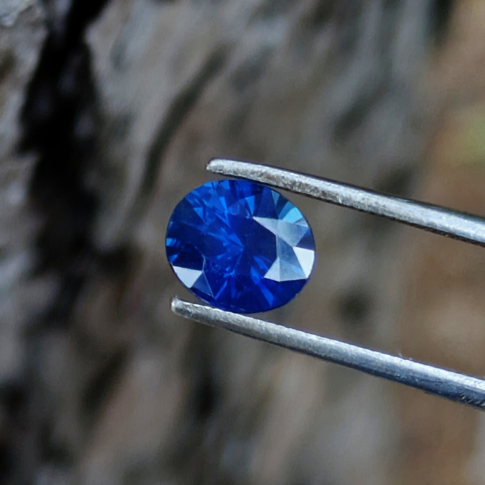 Deep Color Royal Blue Ceylon Sapphire – 1.22 Carats Litnon.com