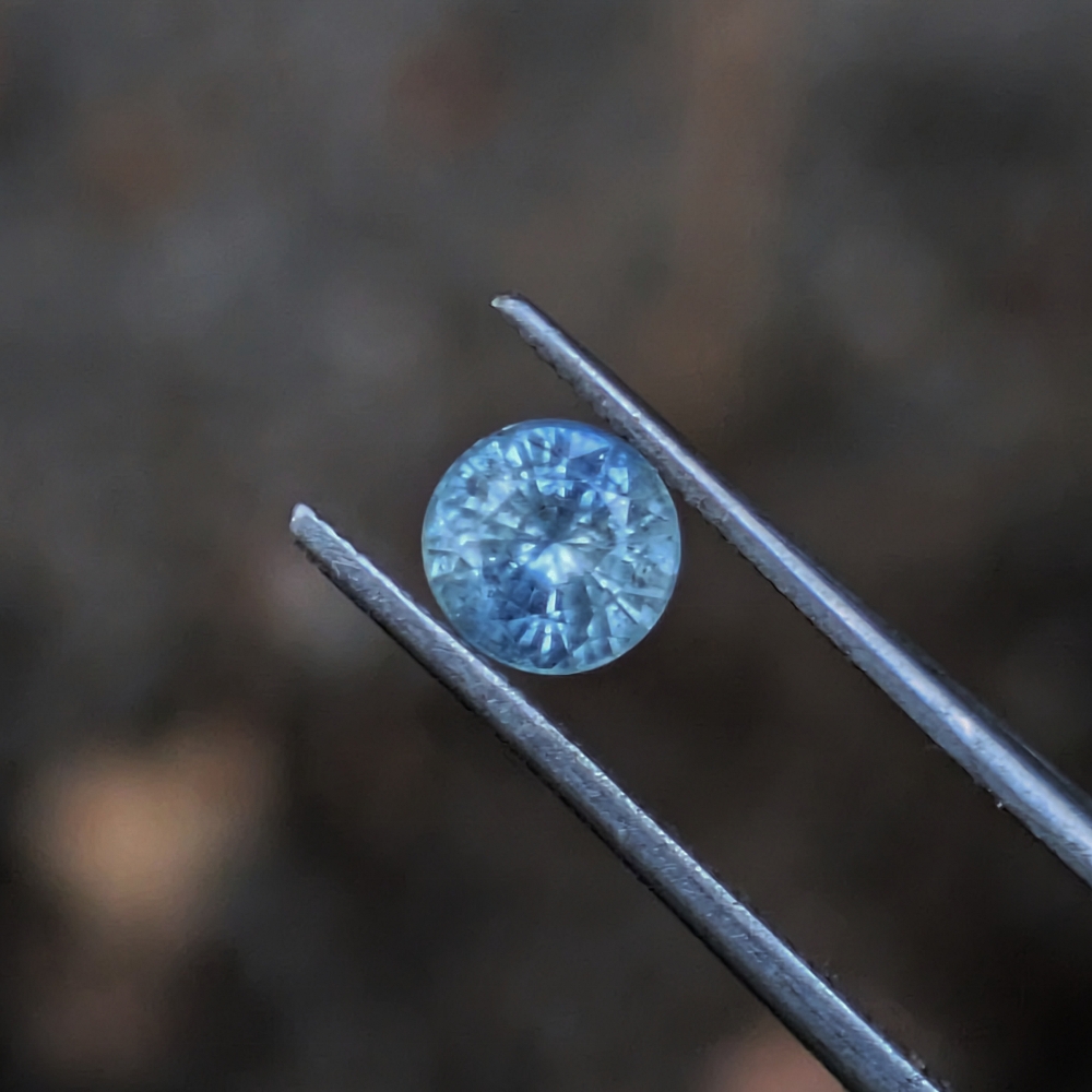 Light Blue Unheated Montana Sapphire 0.62 Carats Litnon.com