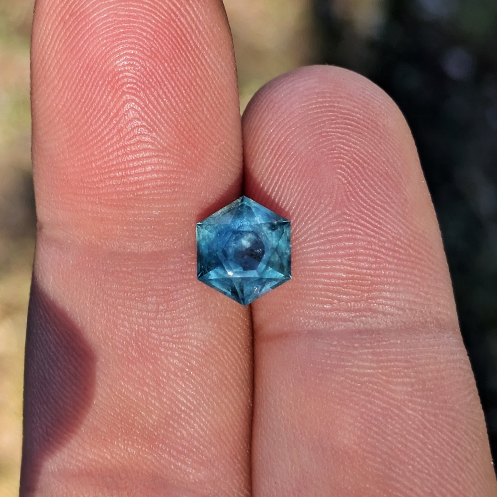 USA Cutting Unheated Montana Sapphire 3.18 Carats Litnon.com