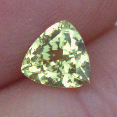 USA Cut Rare and Brilliant Canary Apatite 1.20 ct  Litnon.com