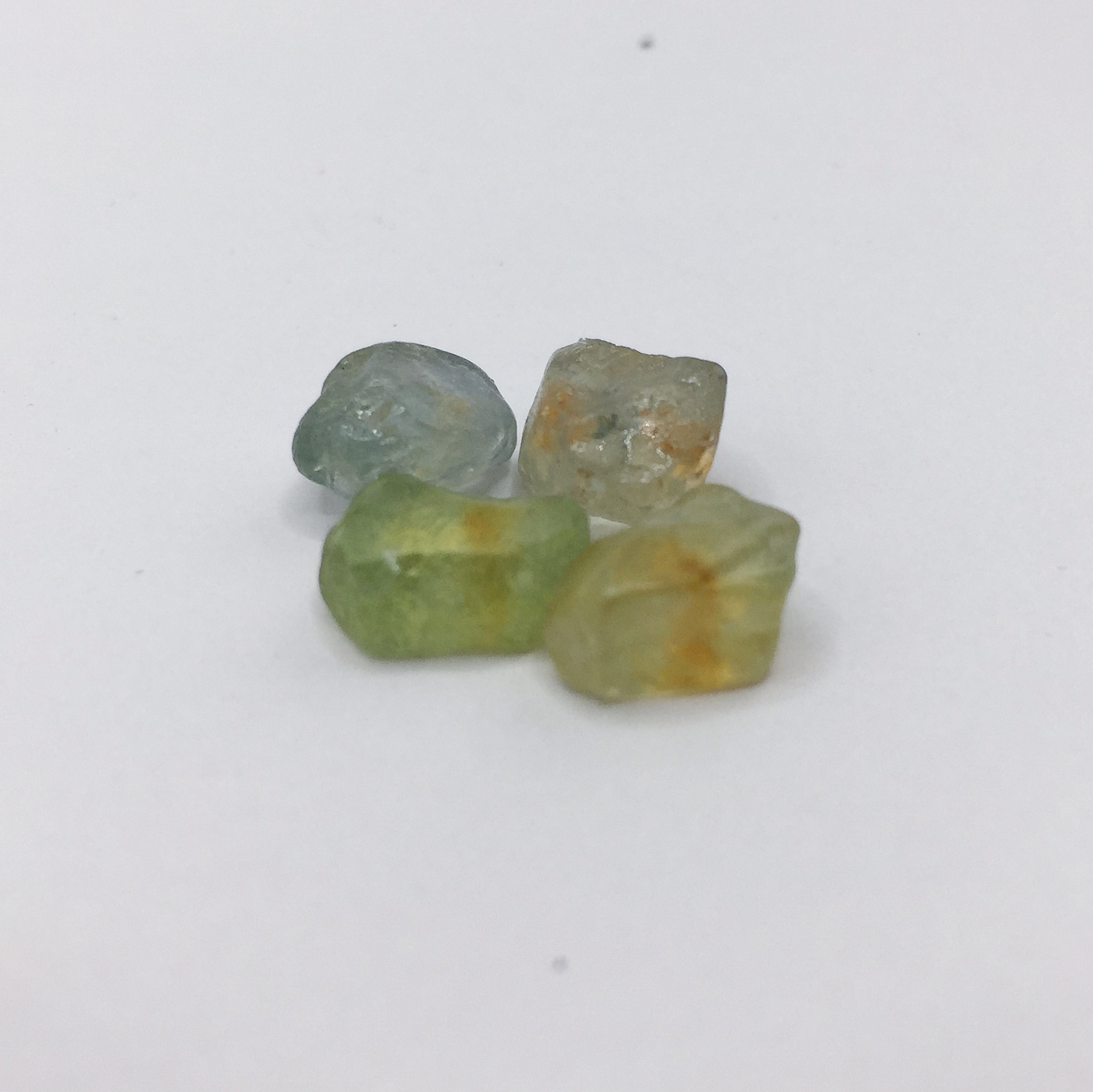 Hand Select Natural Montana Sapphire Facet Rough 14.26 Carats Litnon.com