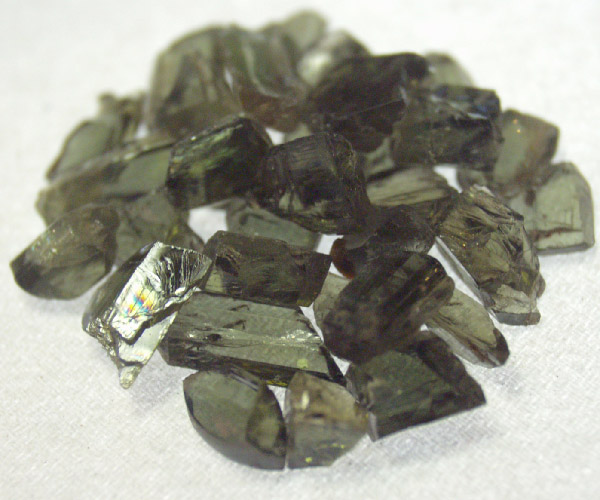 NR Ultra Rare Actinolite Facet Rough Tanzania 43 ct  Litnon.com