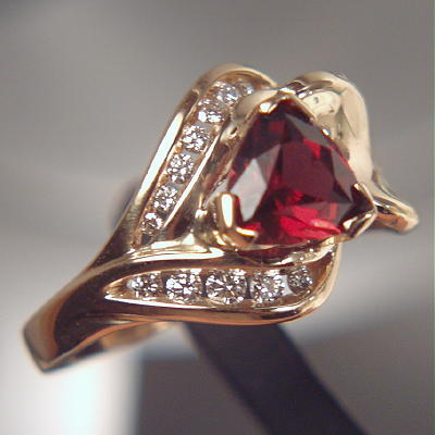 Beautiful Rhodolite Garnet Diamond 14 kt Ring  Litnon.com