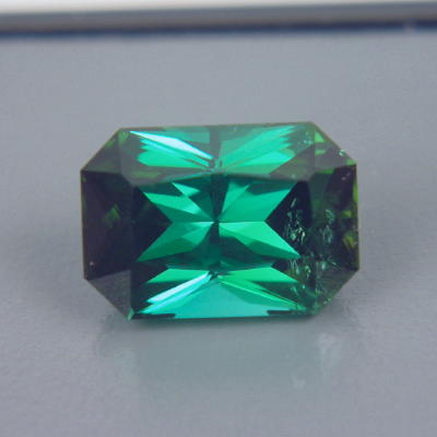 Top Cut Fine Green Tourmaline Afghanistan 12.42 ct  Litnon.com