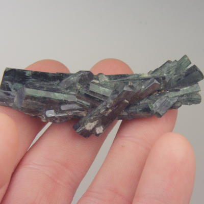 Top Quality and Color Rare Epidote Specimen Afghanistan  Litnon.com