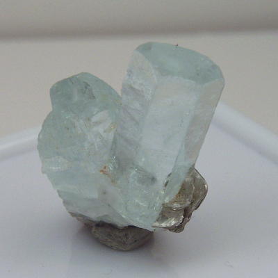 Terminated Aquamarine Beryl Crystal Specimen Pakistan  Litnon.com