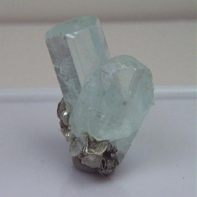 Terminated Aquamarine Beryl Crystal Specimen Pakistan  Litnon.com