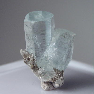Terminated Aquamarine Beryl Crystal Specimen Pakistan  Litnon.com