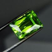 Special Gem Glowing Color South East Asia Peridot 6.73 ct 