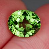 Fine Color Big and Bright Pakistan Peridot 5.22 ct 