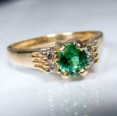 Fine Color Colombian Emerald and Diamond Ring 14 kt 