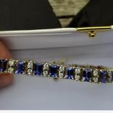 Special Quality 20 carat Tanzanite 4 ct Diamond 14kt Bracelet 