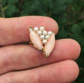 Vintage and Excellent Condition Angel Skin Coral and Pearl 14 kt Ring 