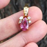 Rare Color 2.90 carat Ouro Preto Imperial Topaz 18kt Enhancer 