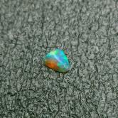 Spectacular Fire Top Gem Quality Welo Opal 0.98 ct 