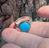 Vintage Navajo Sterling Silver Arizona Turquoise Ring  